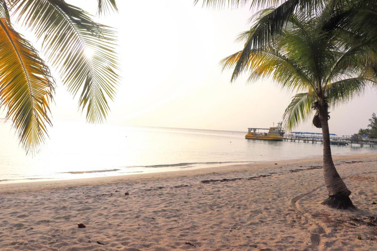 Hotel Posada Seremein ,West Bay ,Roatan ภายนอก รูปภาพ
