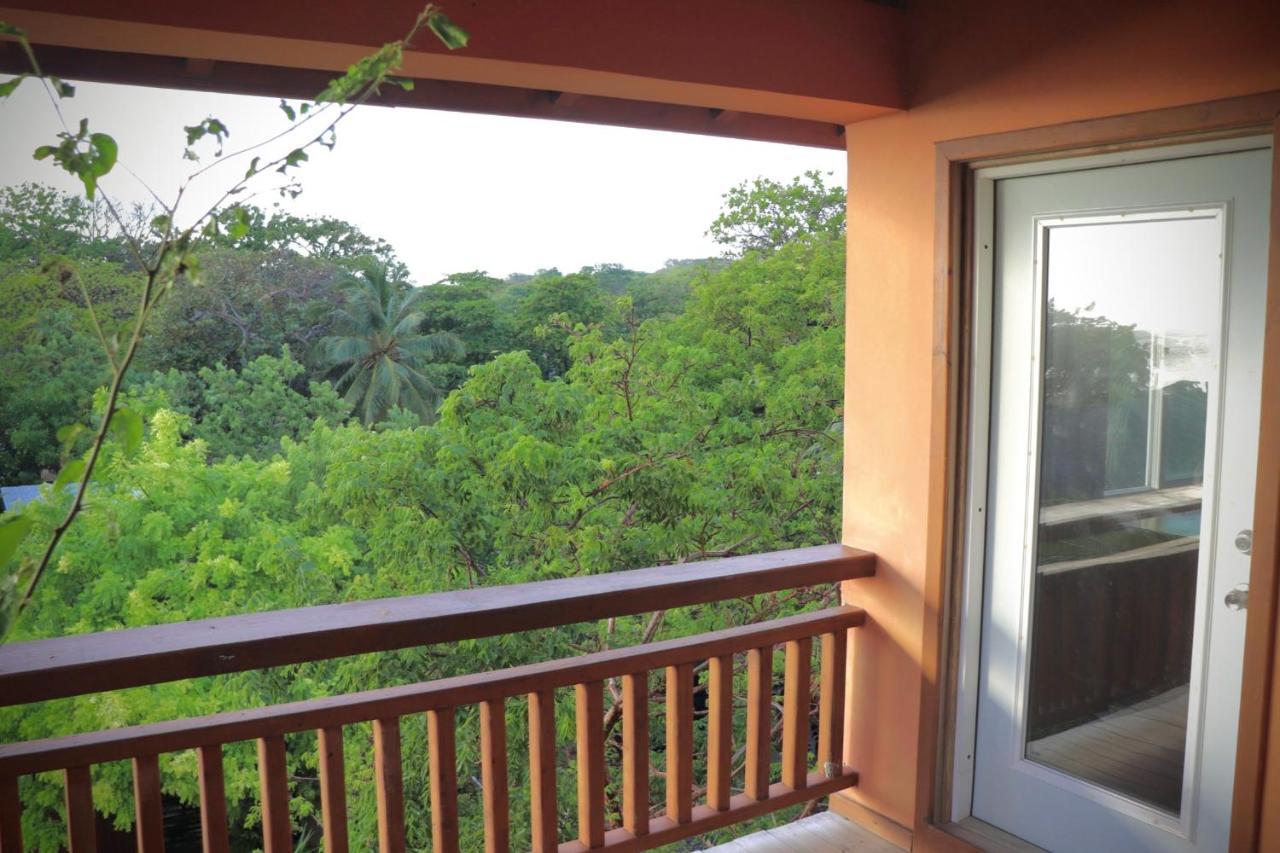 Hotel Posada Seremein ,West Bay ,Roatan ภายนอก รูปภาพ