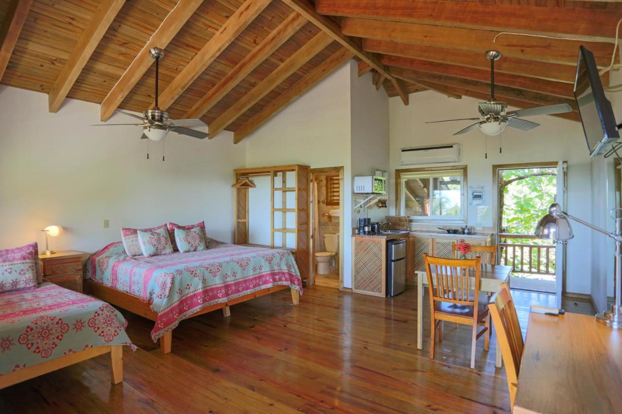 Hotel Posada Seremein ,West Bay ,Roatan ภายนอก รูปภาพ