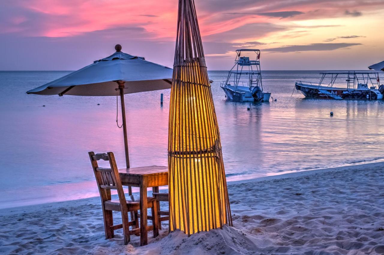 Hotel Posada Seremein ,West Bay ,Roatan ภายนอก รูปภาพ