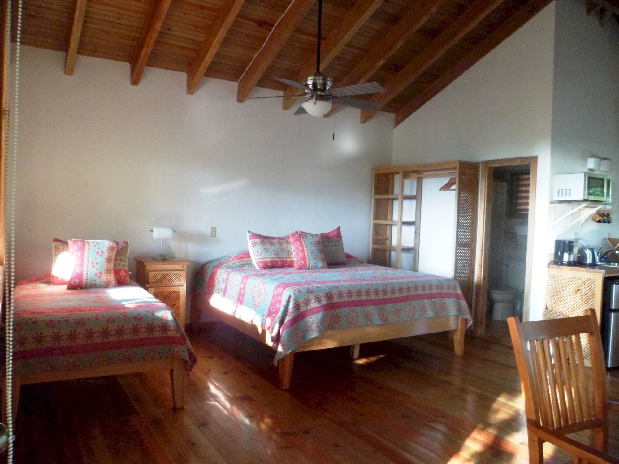 Hotel Posada Seremein ,West Bay ,Roatan ภายนอก รูปภาพ
