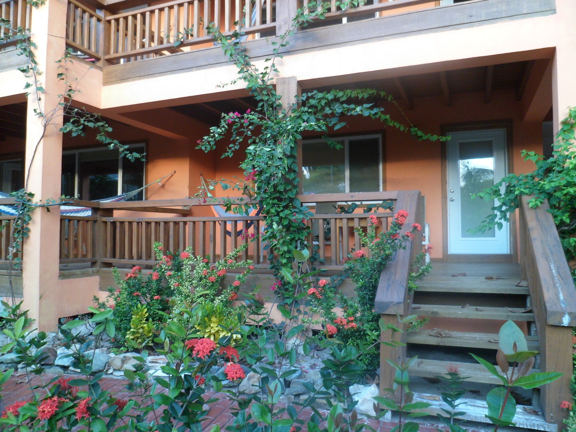 Hotel Posada Seremein ,West Bay ,Roatan ภายนอก รูปภาพ