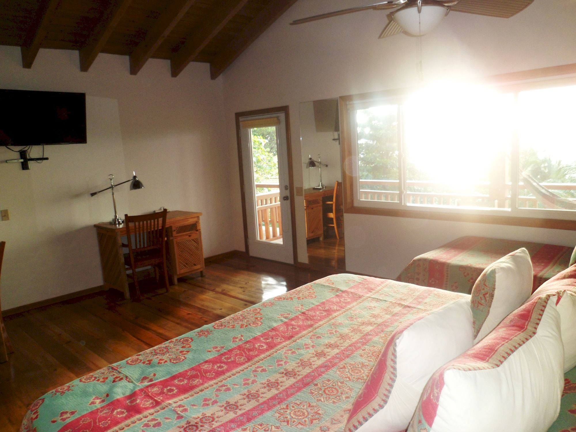 Hotel Posada Seremein ,West Bay ,Roatan ภายนอก รูปภาพ